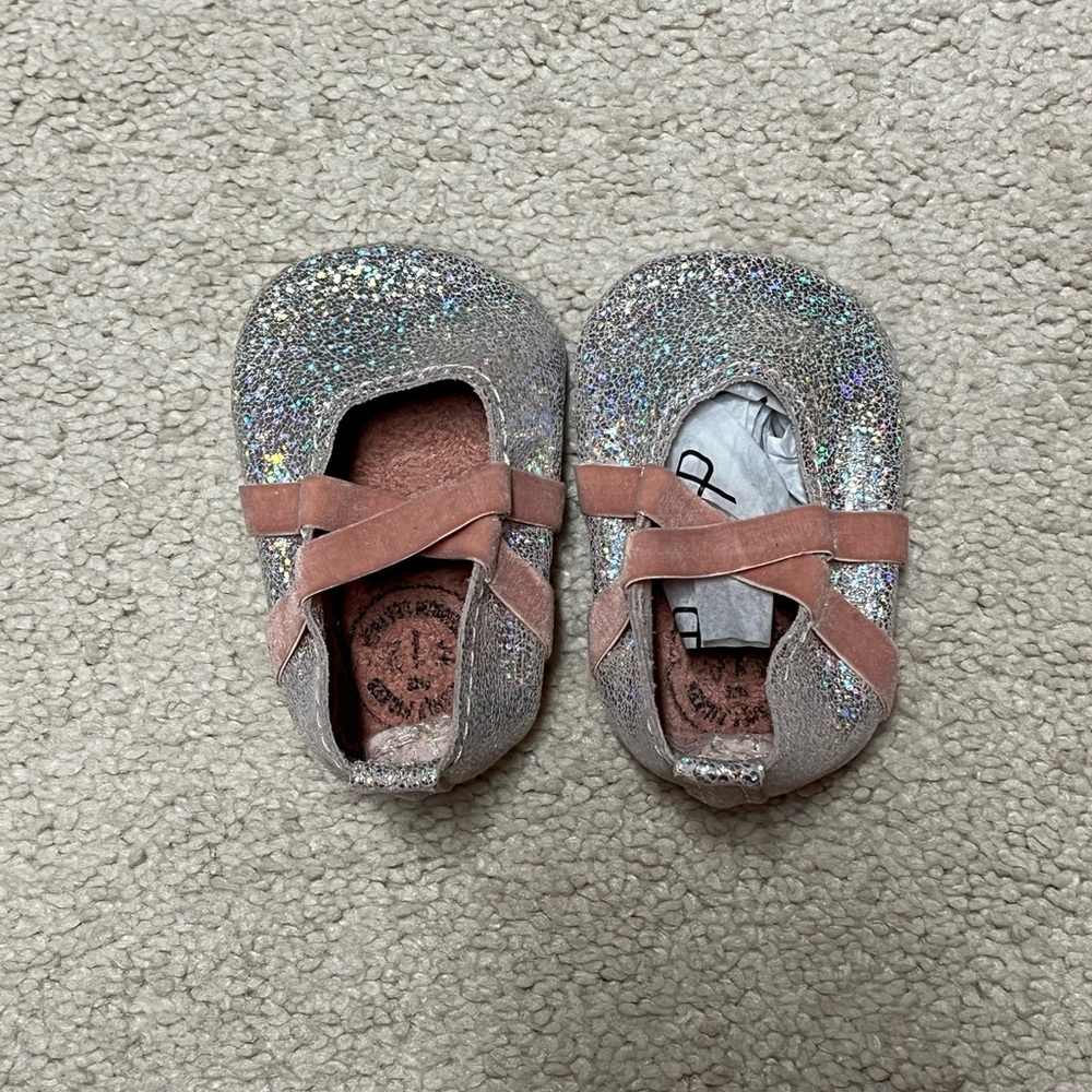 NIB Freshly Picked Infant sparkly ballet shoe